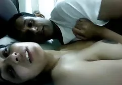 Sıcak liseli sexx MİLF sarışın solo mastürbasyon sahnesi