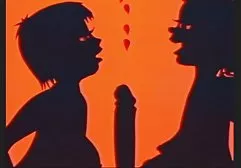 Gözlük lezbiyen pormo ile seksi göğüsler ve şişman Güzel kadın gets fucked